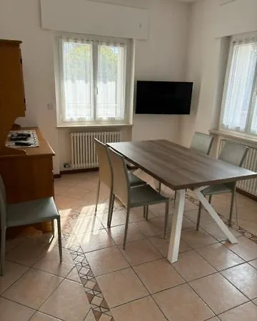 Apartman Ginestra *